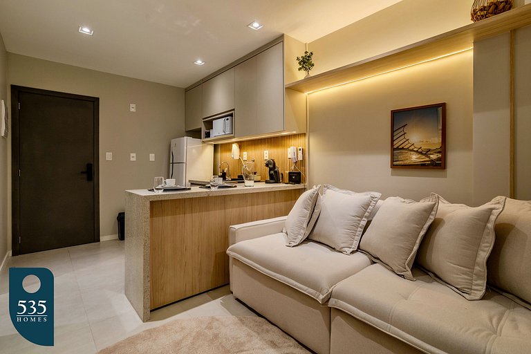 Apartment with Sea View and Rooftop Pool