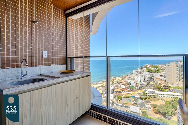 Apartment with Sea View and Rooftop Pool