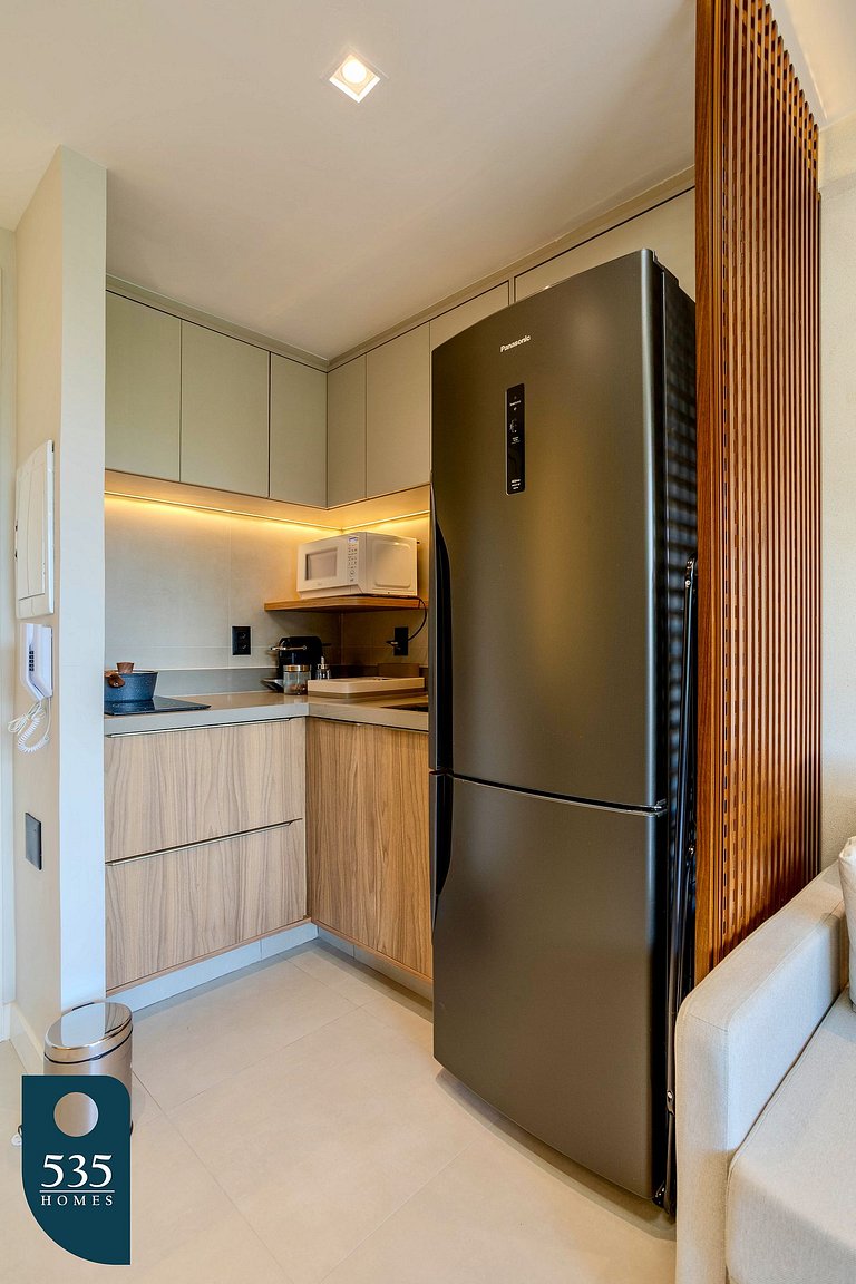 Apartamento moderno com piscina e próximo a Praia