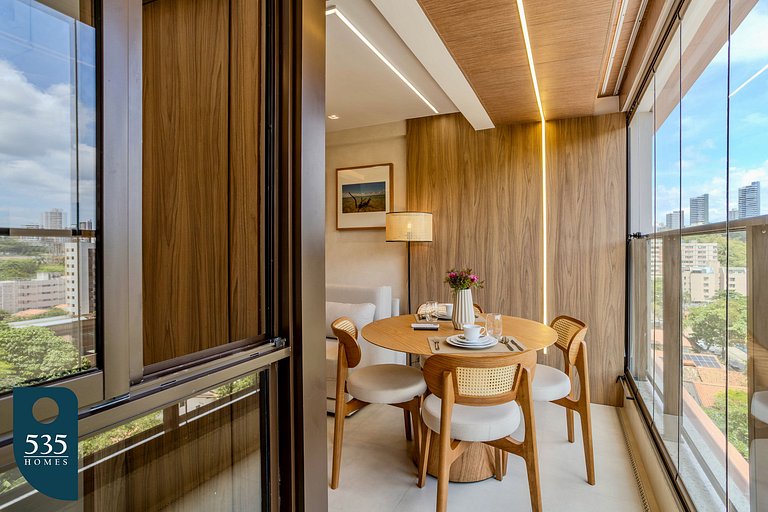 Apartamento moderno com piscina e próximo a Praia