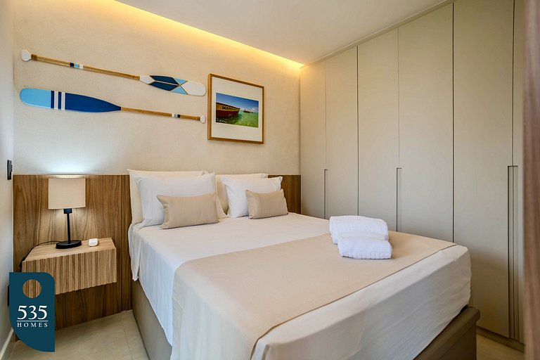 Modern apartment with pool near the beach