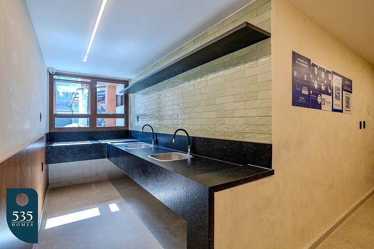 Modern apartment with pool near the beach