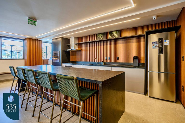 Apartamento moderno com piscina e próximo a Praia
