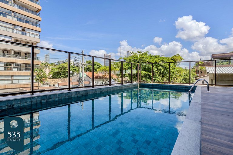 Modern apartment with pool near the beach