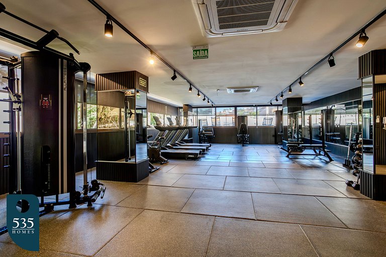 Apartamento moderno com piscina e próximo a Praia