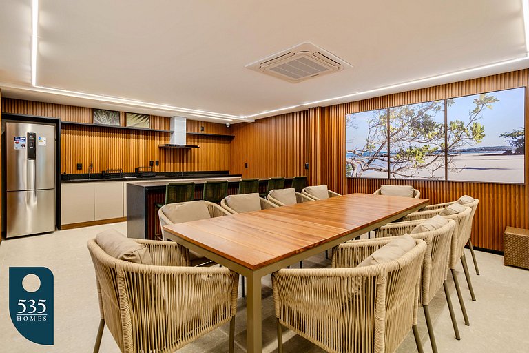 Apartamento moderno com piscina e próximo a Praia