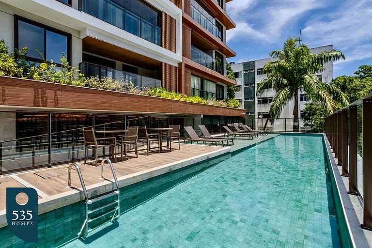 Apartamento moderno com piscina e próximo a Praia