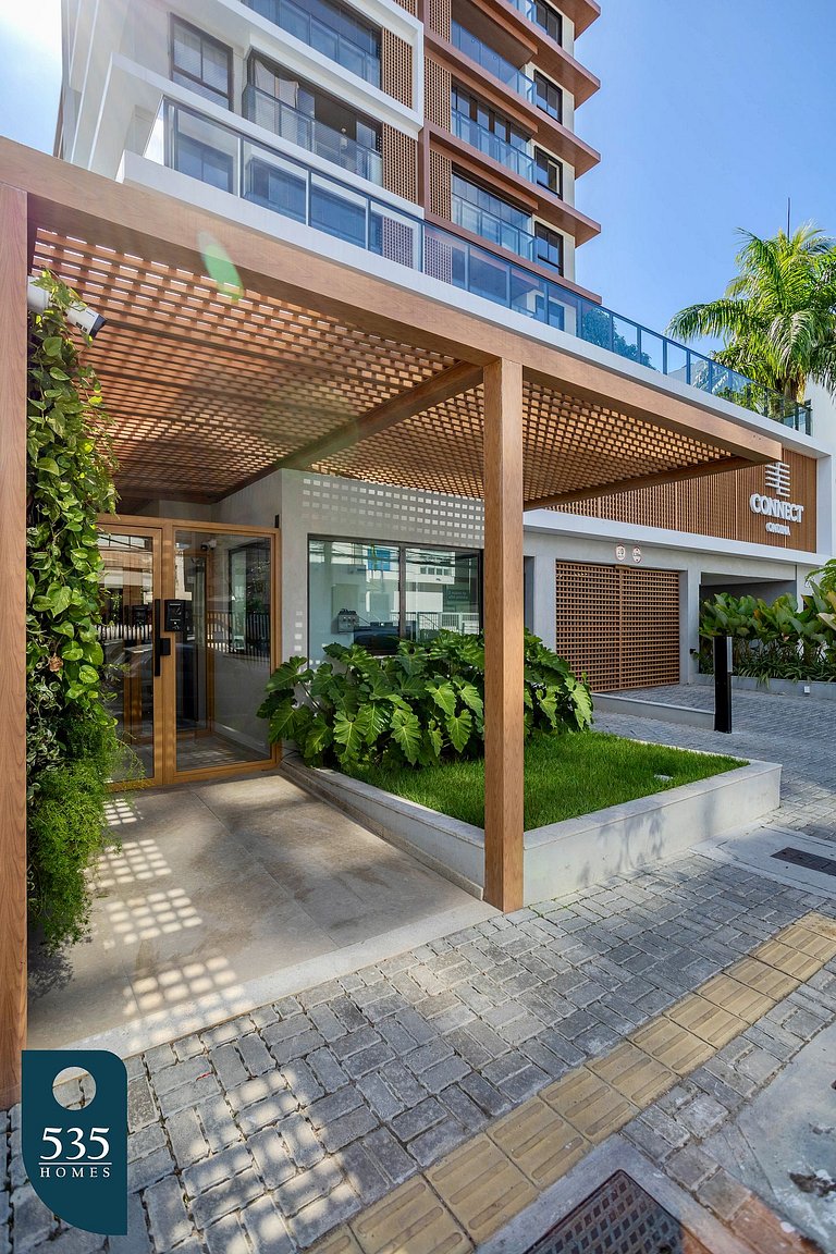 Apartamento moderno com piscina e próximo a Praia